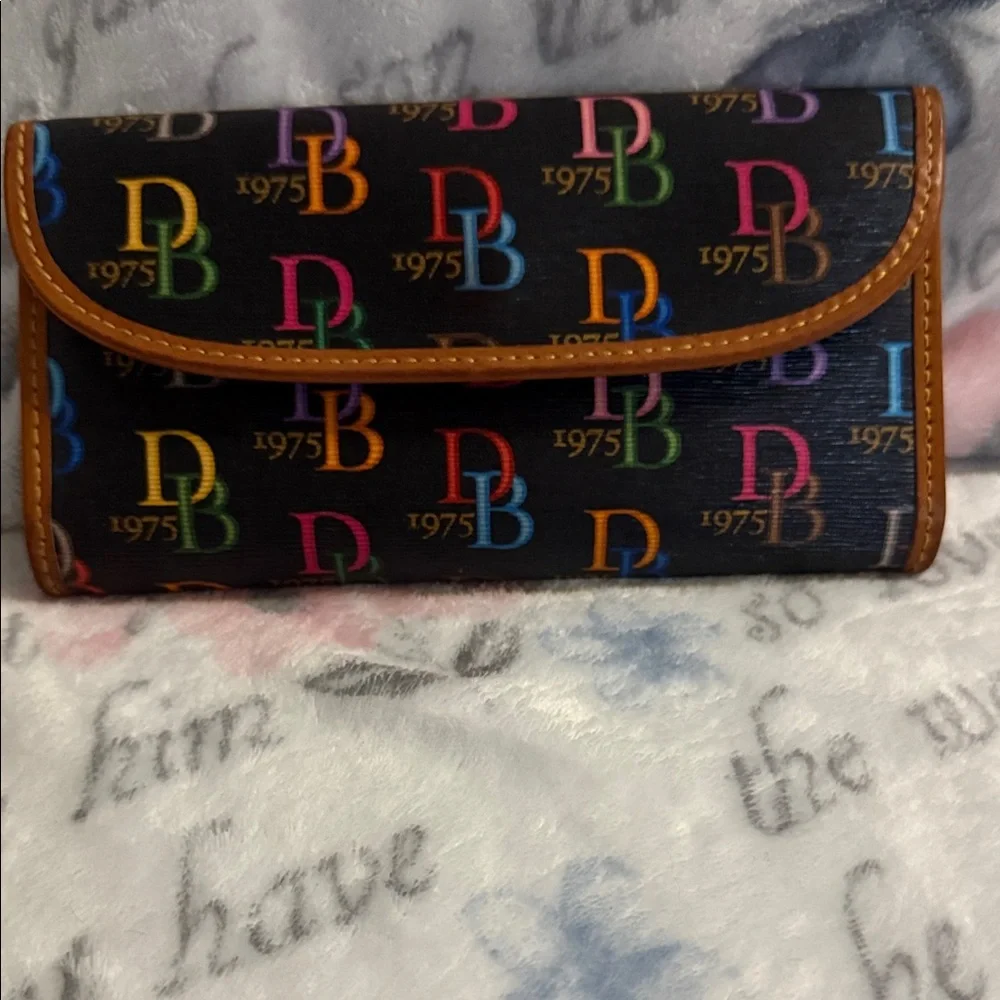 Dooney & Bourke DB75 multi-color slim wallet EUC - Picture 1 of 16